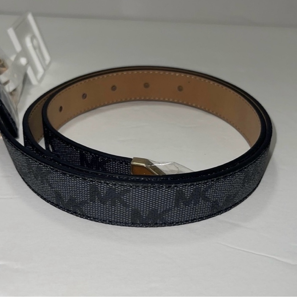 Michael Kors Women’s Gold-tone square buckle MK logo printed Belt. NWT Sz Small - Picture 9 of 14
